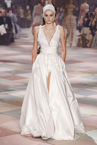 Look 61